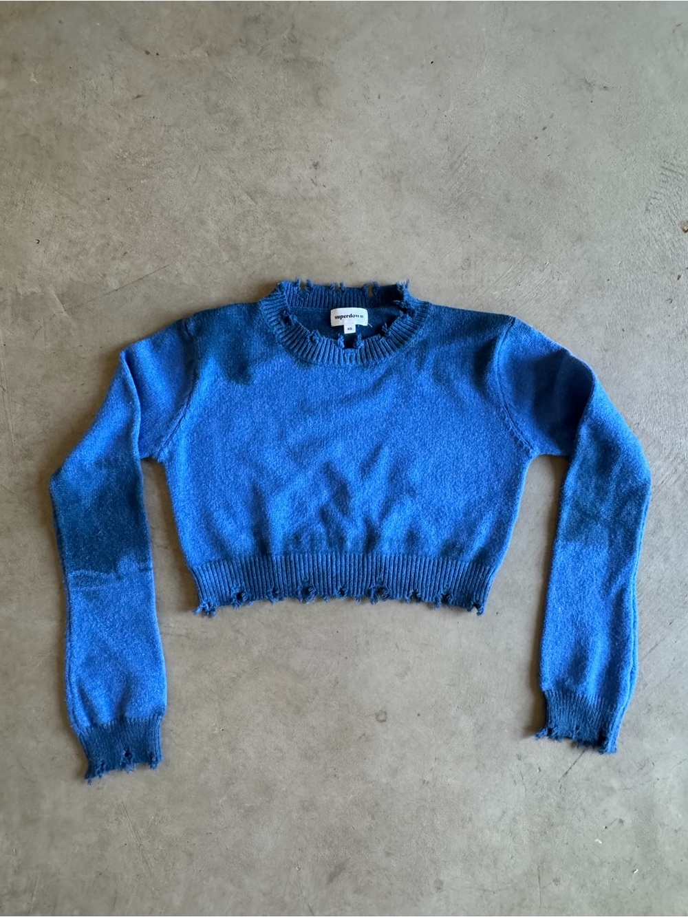 Superdown Cropped Distressed Knit Sweater in Blue and Tie Dye w/ Black XS